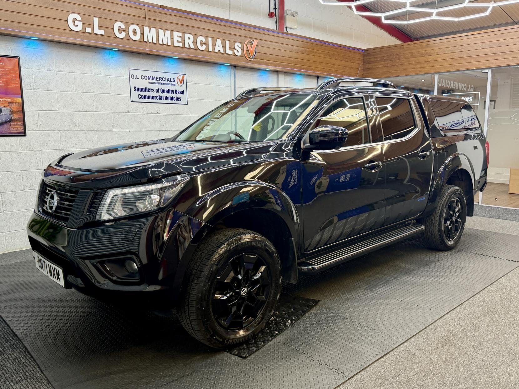 2021 Nissan Navara 2.3 dCi N-Guard Pickup Double Cab 4dr Diesel Auto 4WD Euro 6 (190 ps)
