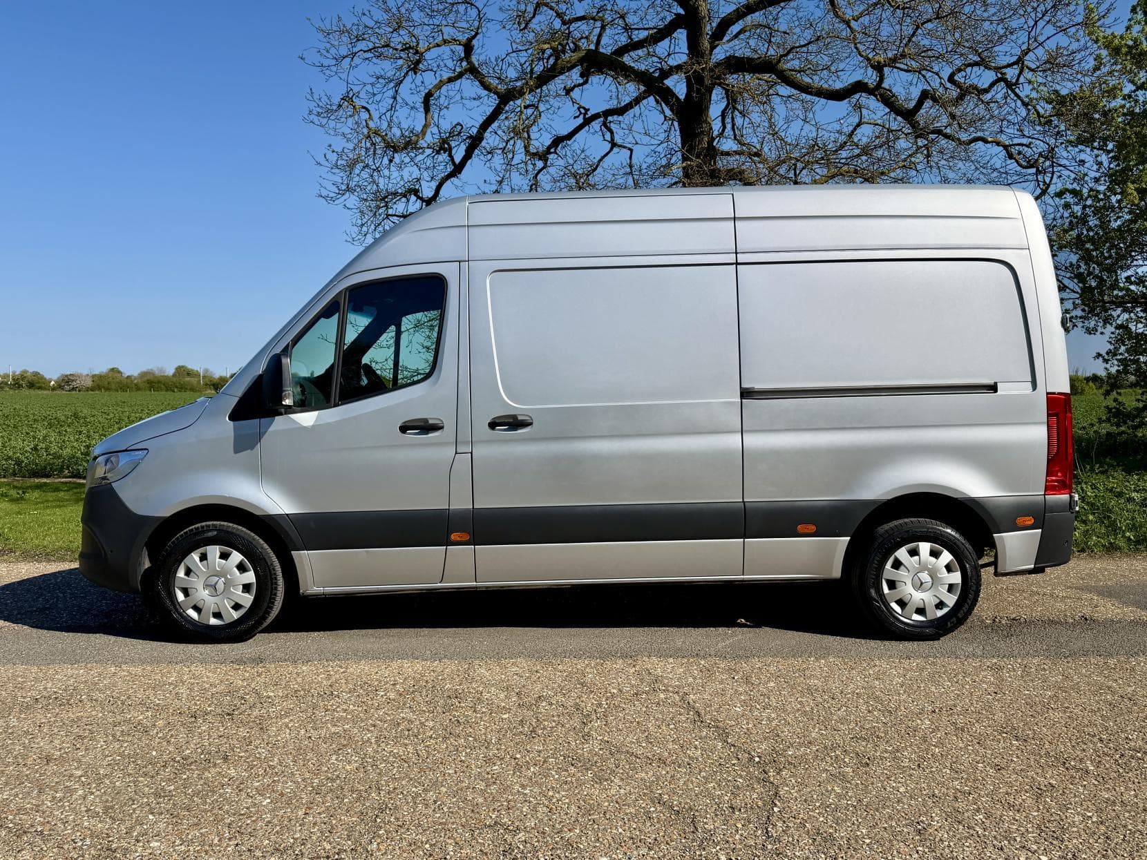 2023 Mercedes-Benz Sprinter 2.0 315 CDI Premium Panel Van 5dr Diesel G-Tronic FWD L2 H2 Euro 6 (s/s) (150 ps)