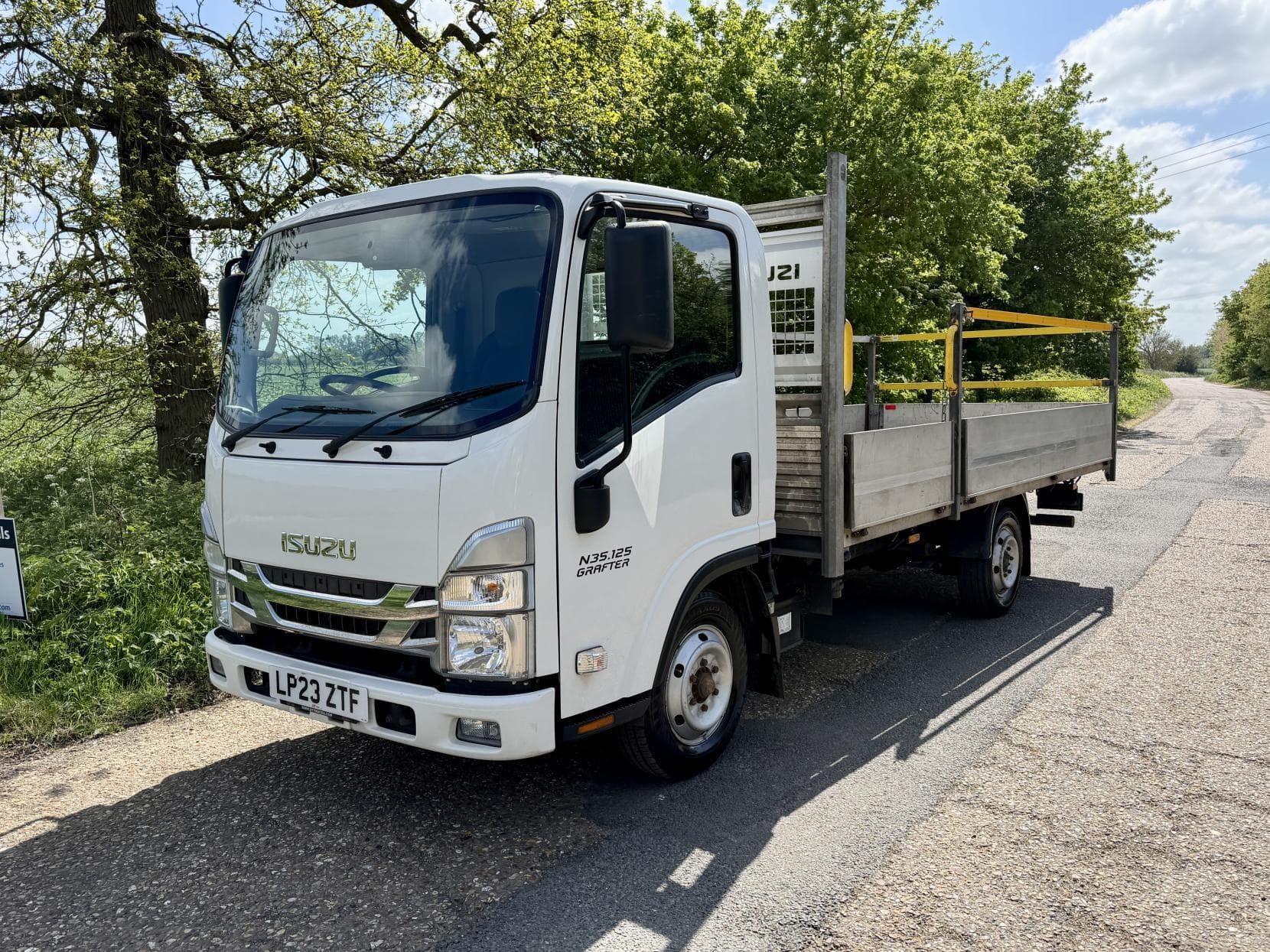 2023 Isuzu Grafter 1.9D N35 Green Dropside 2dr Diesel Manual RWD LWB Euro 6 (TRW) (125 ps)