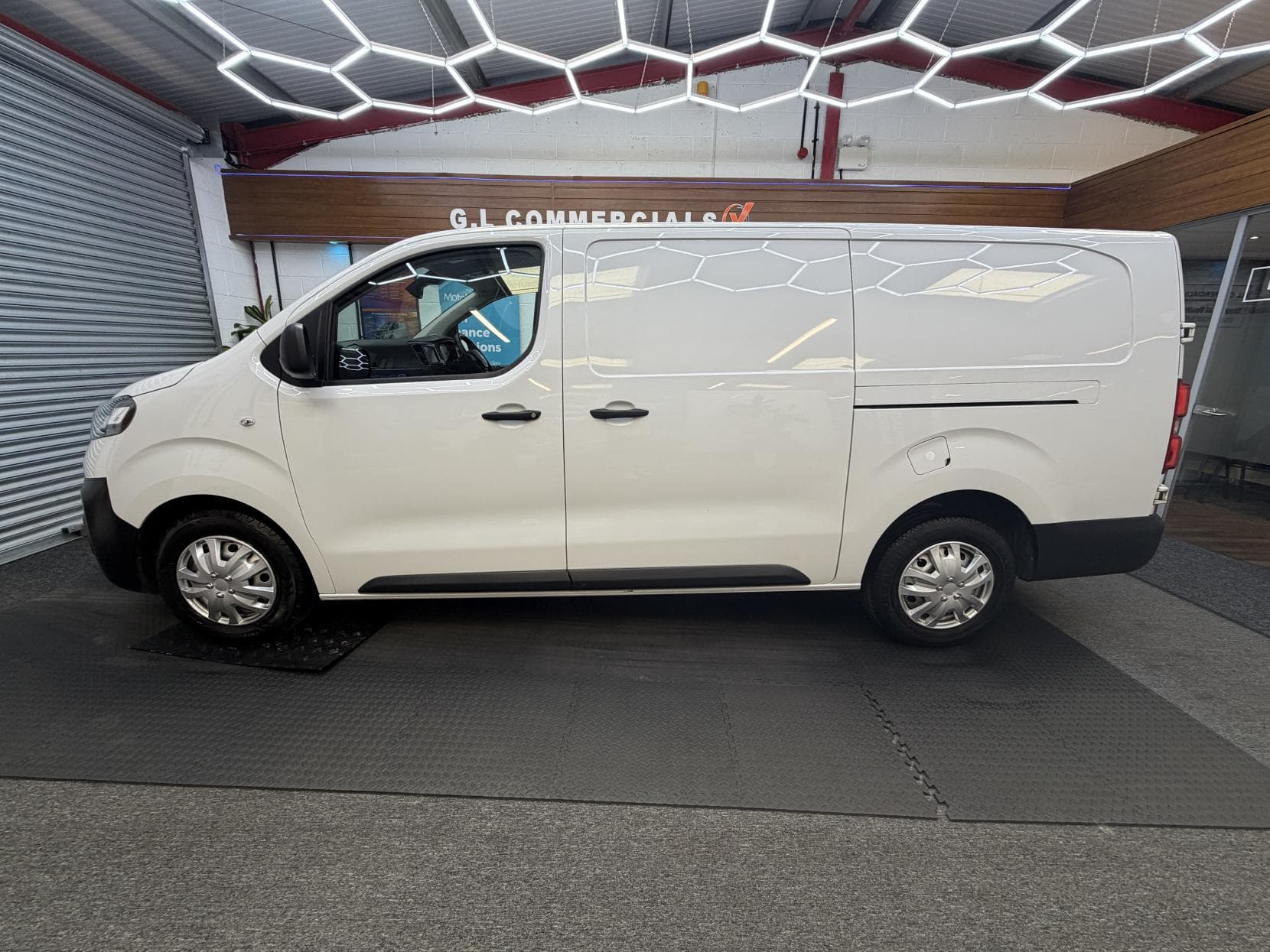 2022 Vauxhall Vivaro 1.5 Turbo D 2900 Dynamic Panel Van 6dr Diesel Manual L2 H1 Euro 6 (s/s) (100 ps)