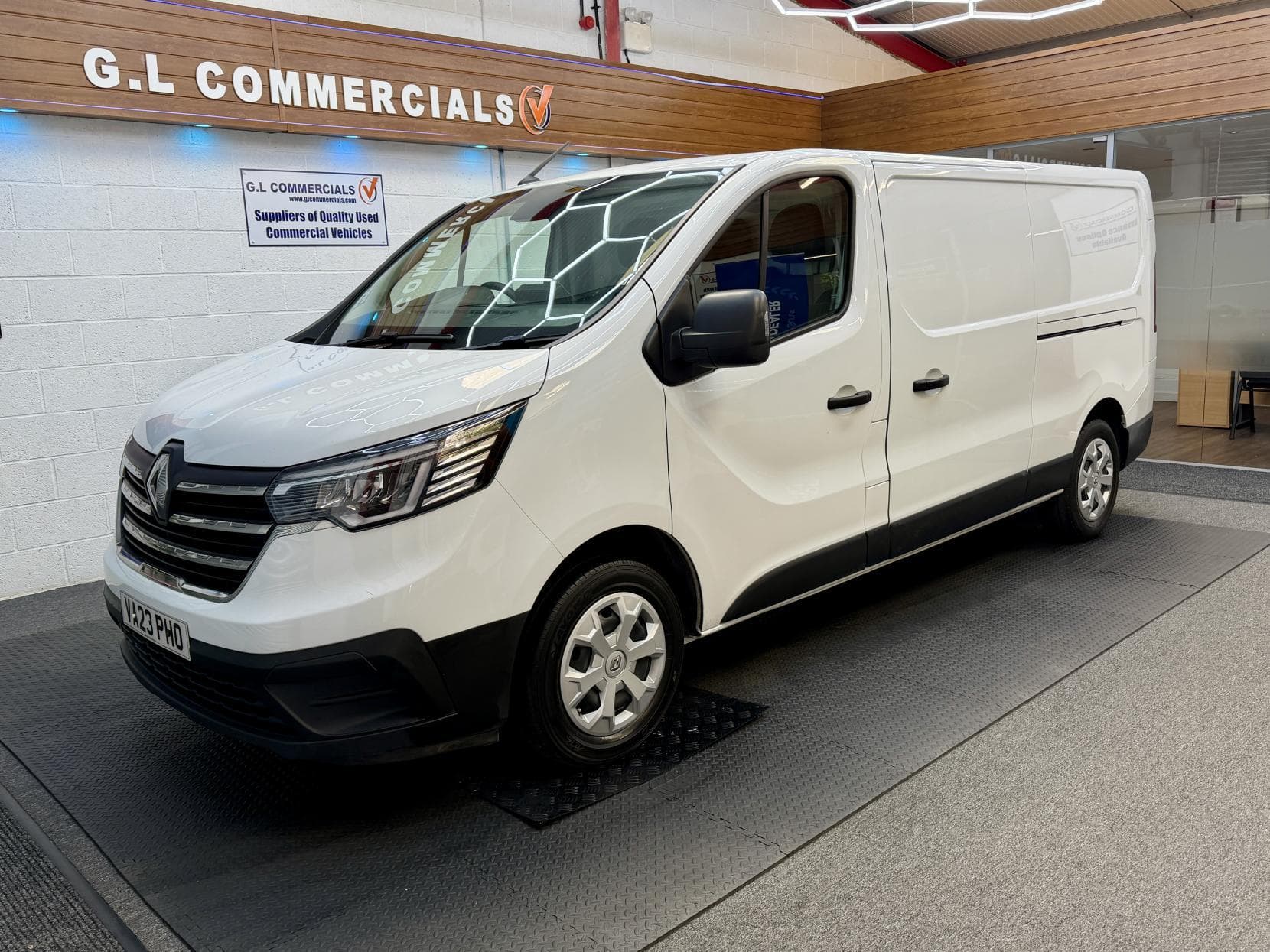 2023 Renault Trafic 2.0 dCi Blue LL30 Advance Panel Van 5dr Diesel Manual L2 H1 Euro 6 (s/s) (130 ps)