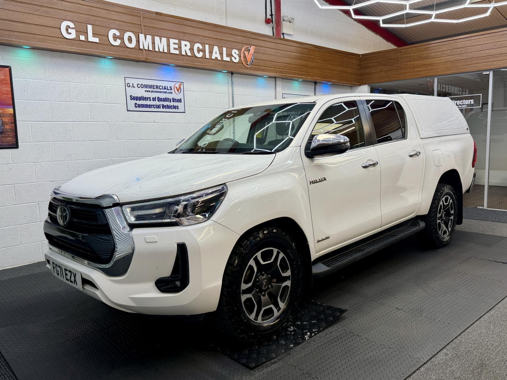 2022 Toyota Hilux 2.4 D-4D Invincible Pickup Double Cab 4dr Diesel Manual 4WD Euro 6 (s/s) (150 ps)
