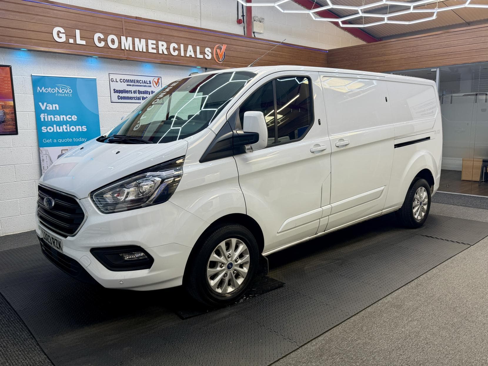 2023 Ford Transit Custom 2.0 300 EcoBlue Limited Panel Van 5dr Diesel Manual L2 H1 Euro 6 (s/s) (130 ps)