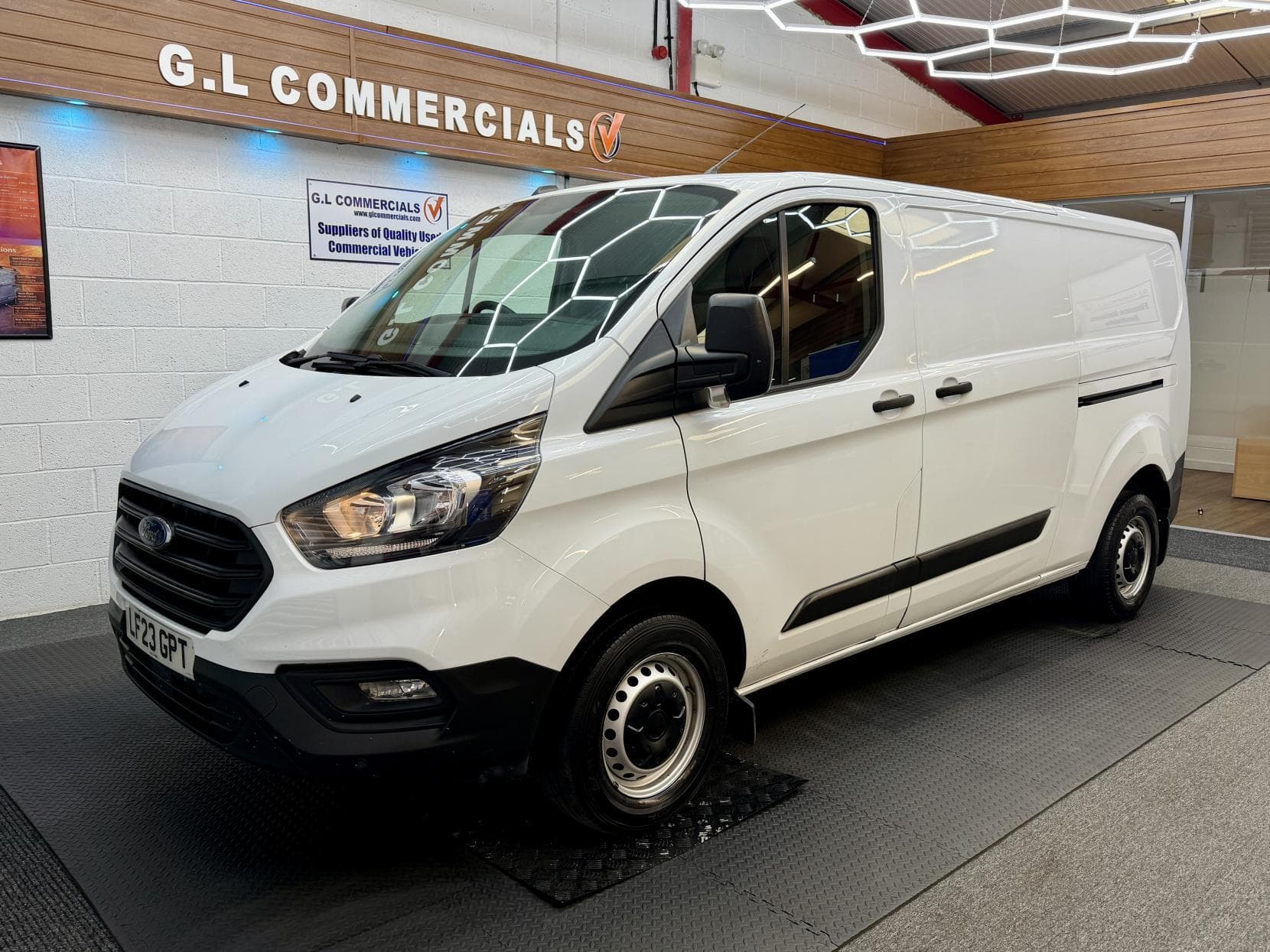 2023 Ford Transit Custom 2.0 300 EcoBlue Leader Panel Van 5dr Diesel Manual L2 H1 Euro 6 (s/s) (130 ps)
