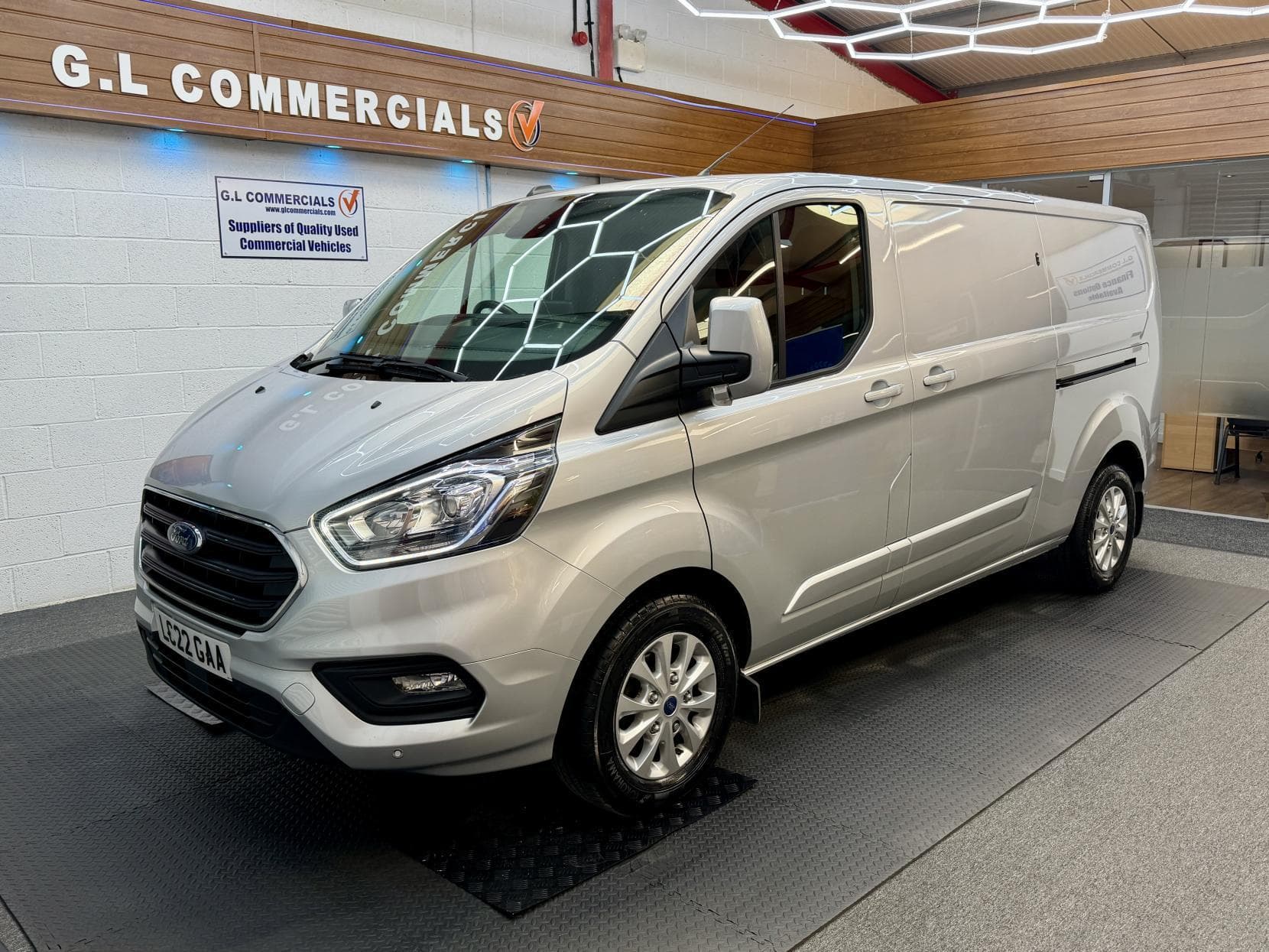 2022 Ford Transit Custom 2.0 300 EcoBlue Limited Panel Van 5dr Diesel Manual L2 H1 Euro 6 (s/s) (130 ps)