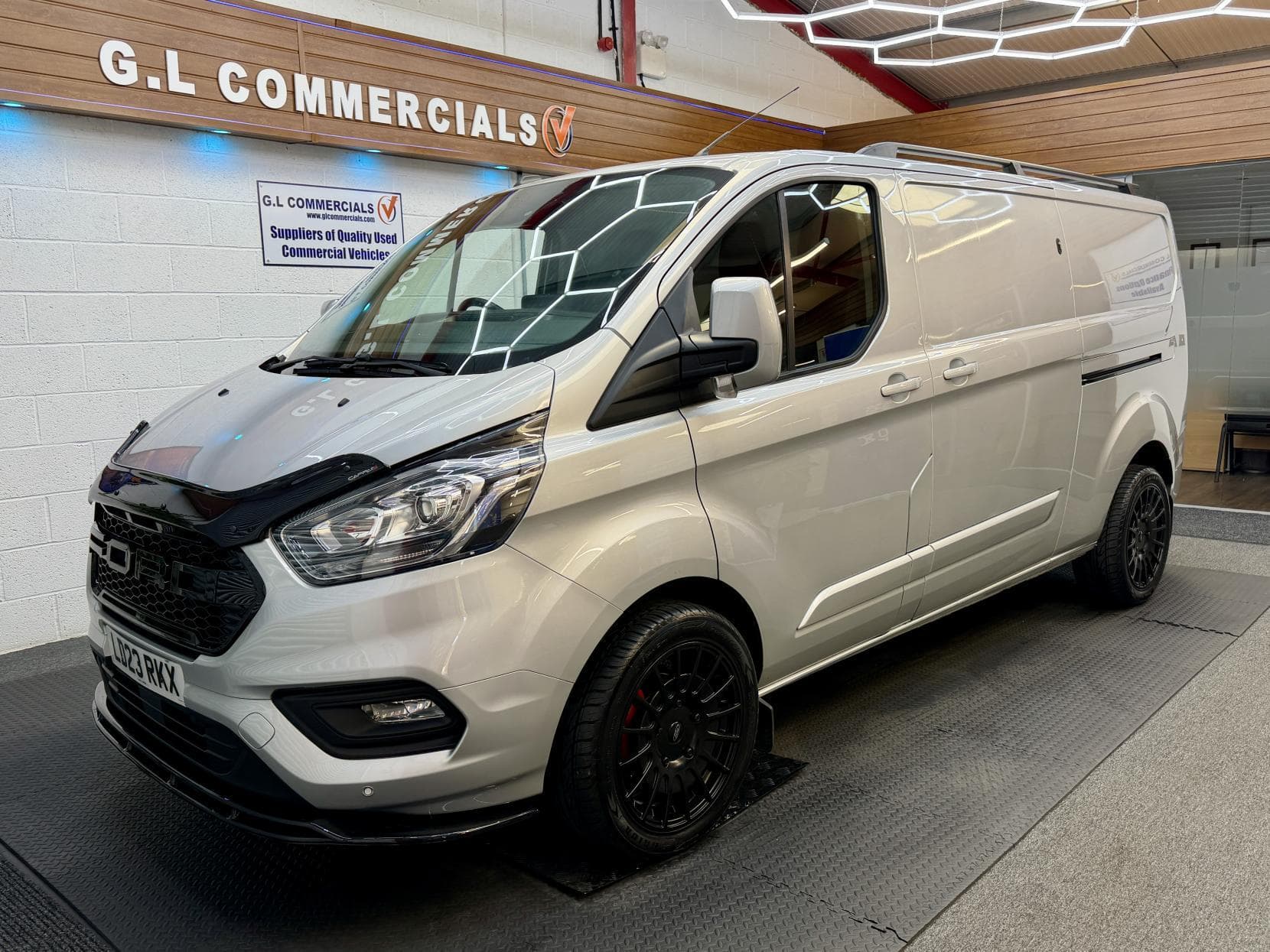 2023 Ford Transit Custom 2.0 300 EcoBlue Limited Panel Van 5dr Diesel Manual L2 H1 Euro 6 (s/s) (130 ps)