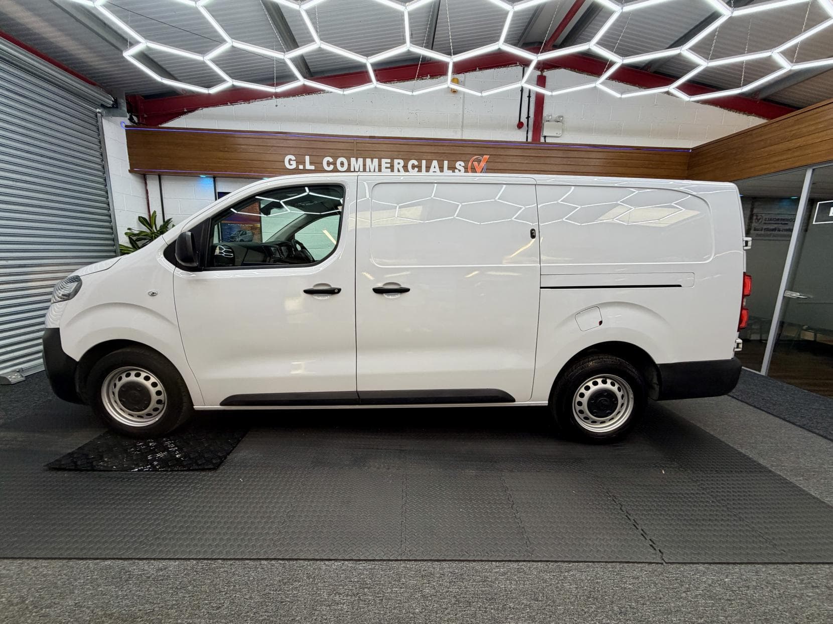 2022 Vauxhall Vivaro 1.5 Turbo D 2900 Dynamic Panel Van 6dr Diesel Manual L2 H1 Euro 6 (s/s) (100 ps)