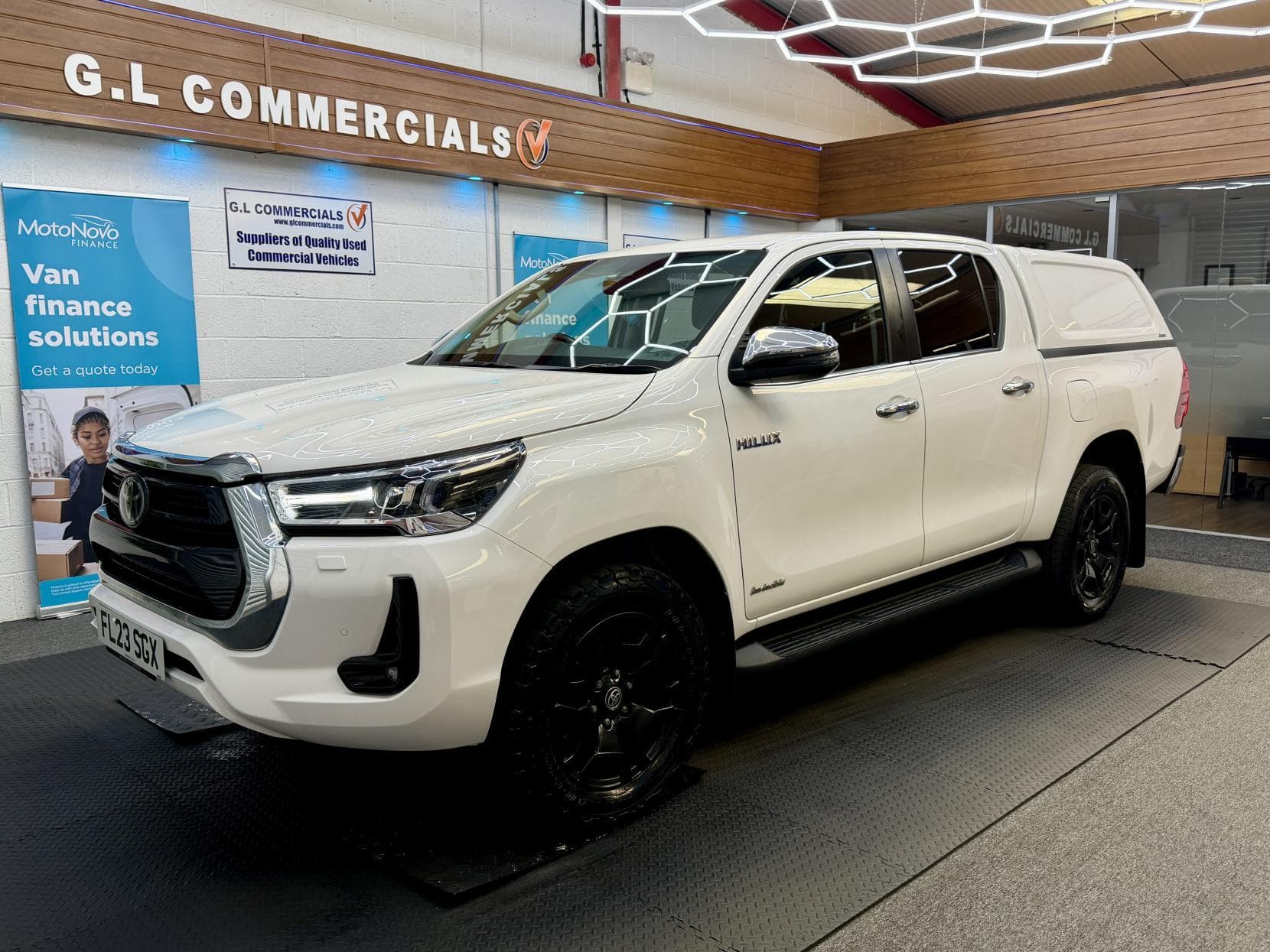2023 Toyota Hilux 2.4 D-4D Invincible Pickup Double Cab 4dr Diesel Auto 4WD Euro 6 (s/s) (150 ps)