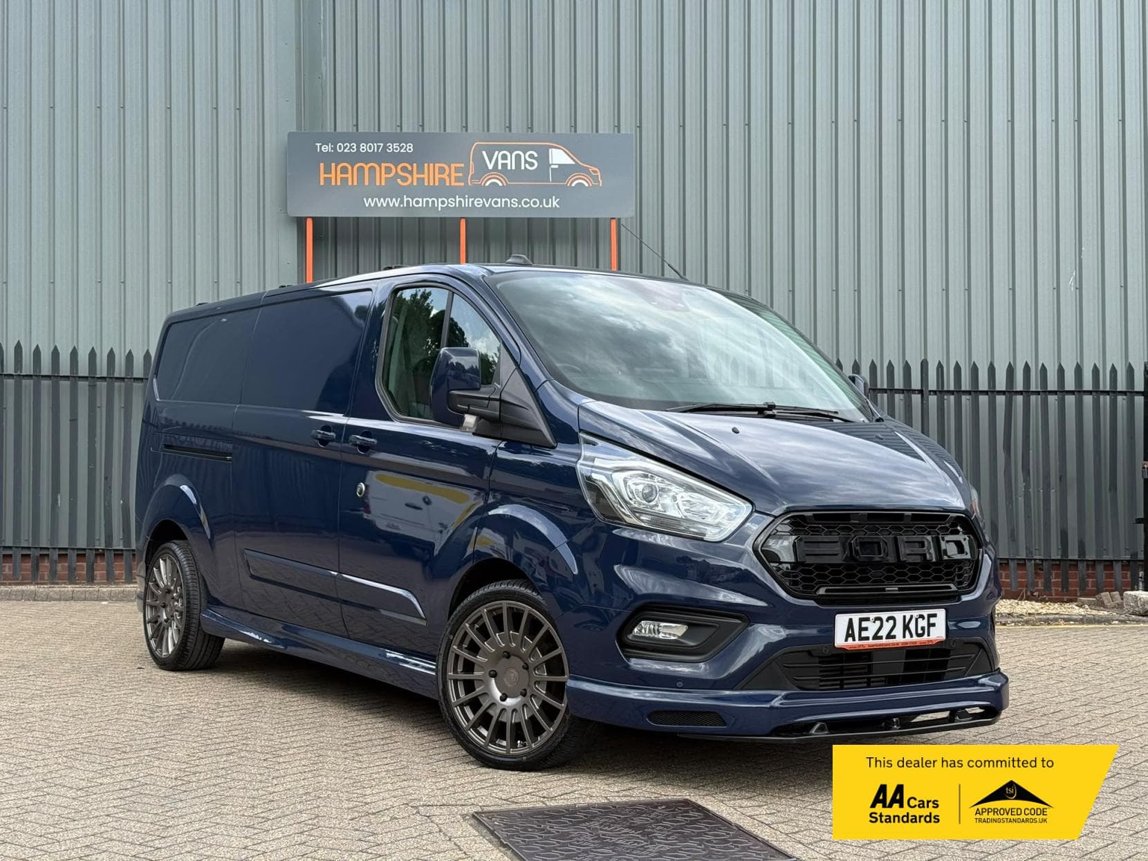 2022 Ford Transit Custom 2.0 300 EcoBlue Limited Panel Van 5dr Diesel Manual L2 H1 Euro 6 (s/s) (130 ps)