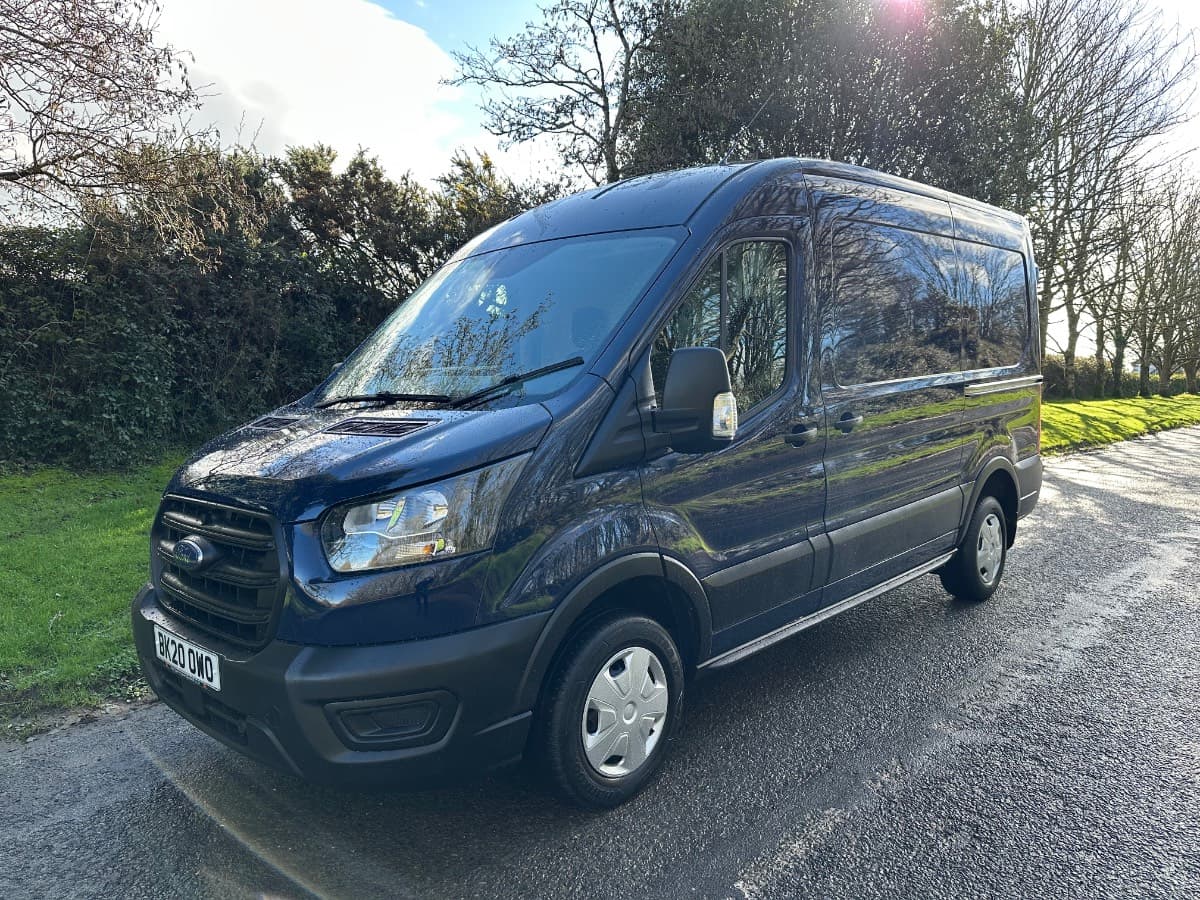 2020 (20) FORD TRANSIT 310 L2 H2 2.0 TDCI ECOBLUE 130BHP [EURO 6] MWB M/R VAN - ONLY 48000 MILES