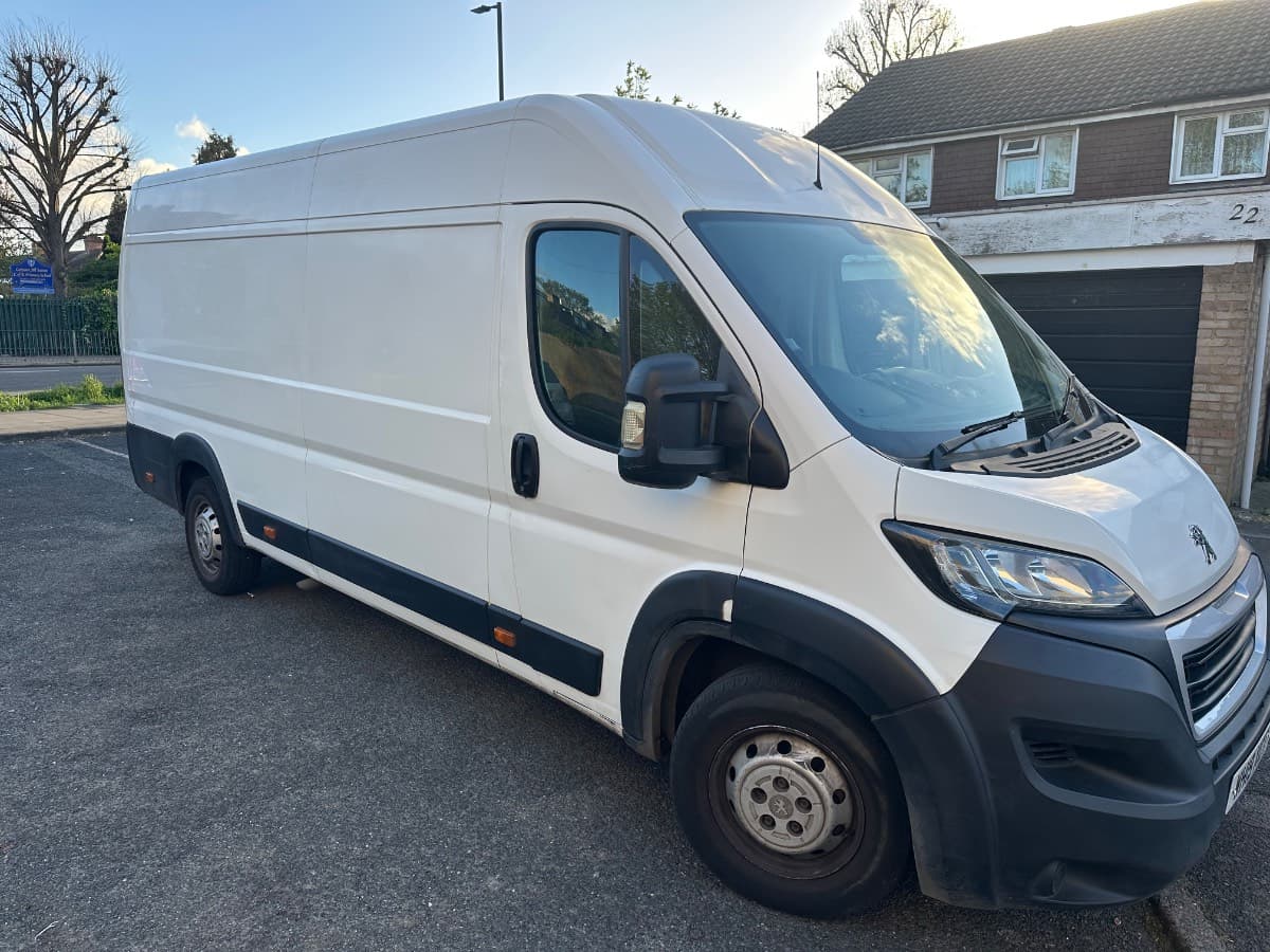 The van is in a perfect driving condition,V5C,MOT 30/05/2026