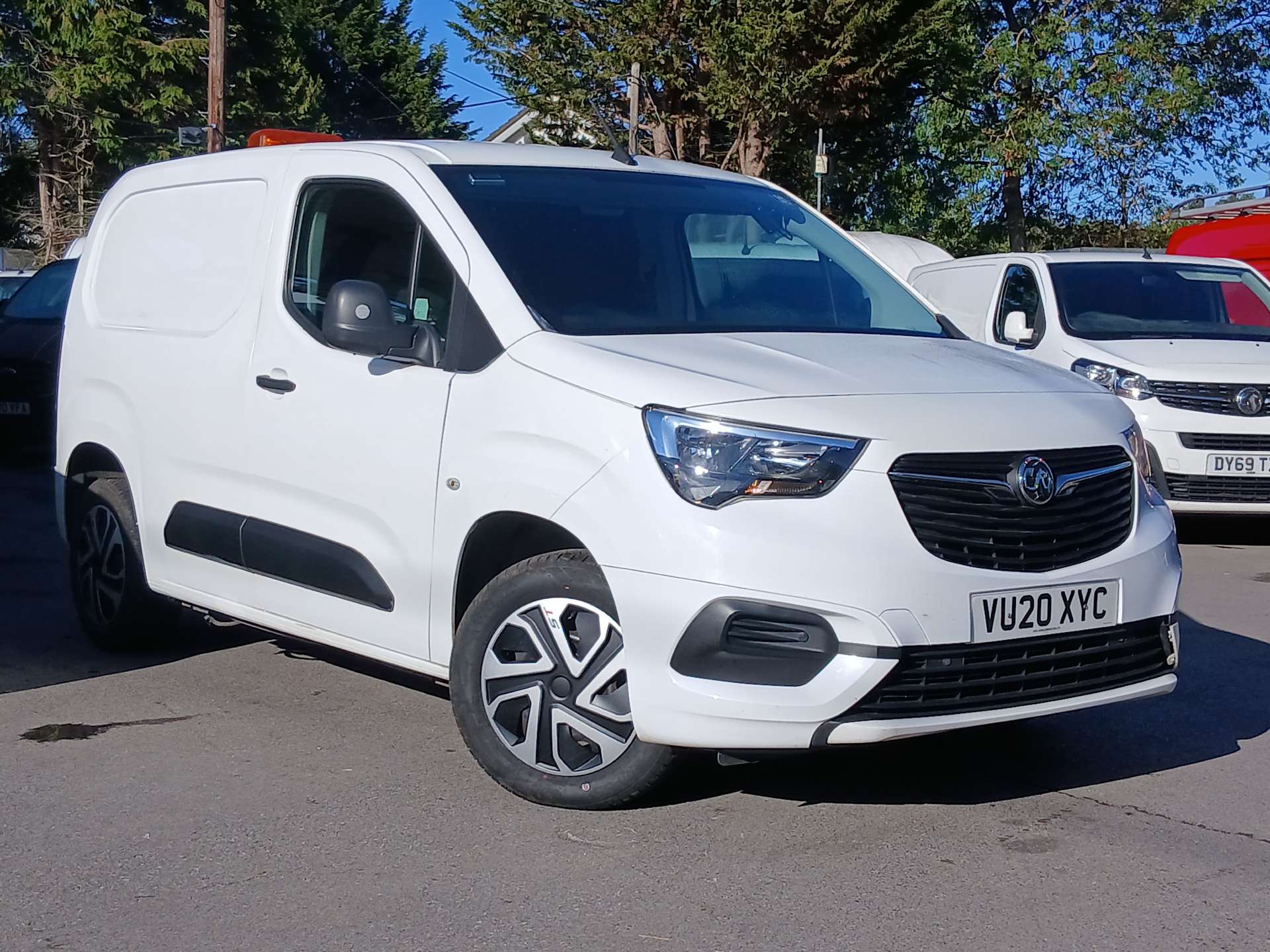 Vauxhall Combo 1.5 Turbo D 2000 Sportive Panel Van 4dr Diesel Manual L1 H1 Euro 6 (s/s) (100 ps)