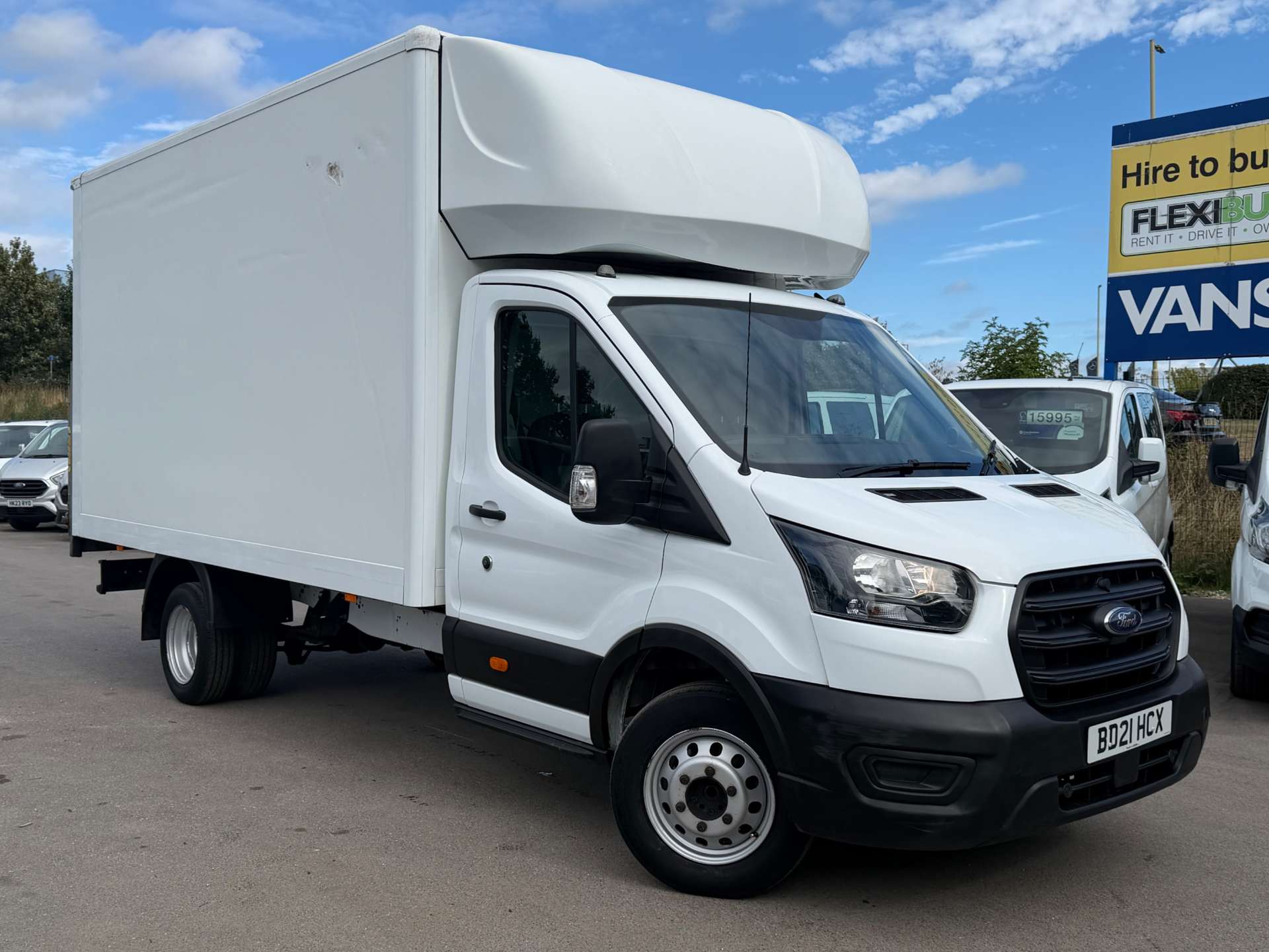 Ford Transit 2.0 350 EcoBlue HD Leader Chassis Cab 2dr Diesel Manual RWD L4 Euro 6 (s/s) (DRW) (130 ps)