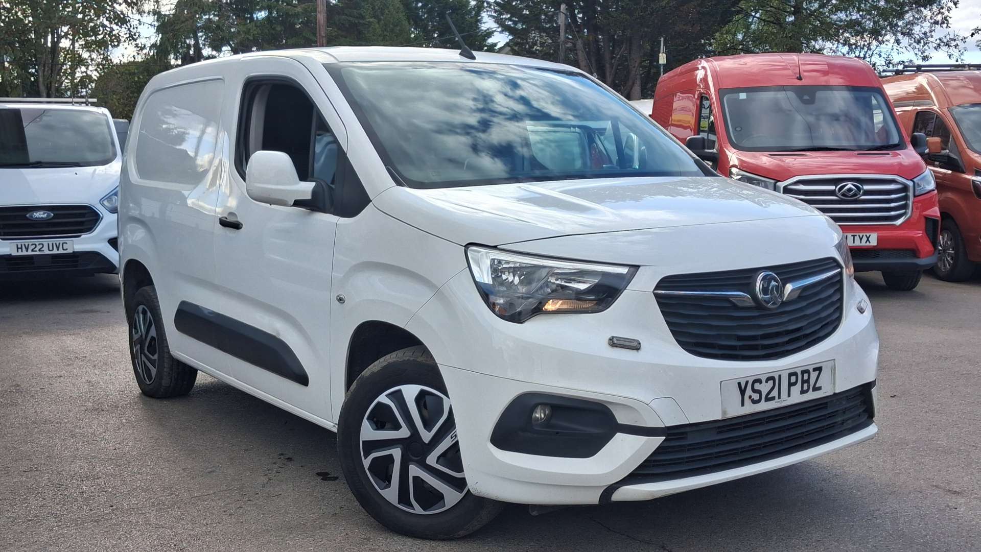 Vauxhall Combo 1.5 Turbo D 2300 Sportive Panel Van 4dr Diesel Manual L1 H1 Euro 6 (100 ps)