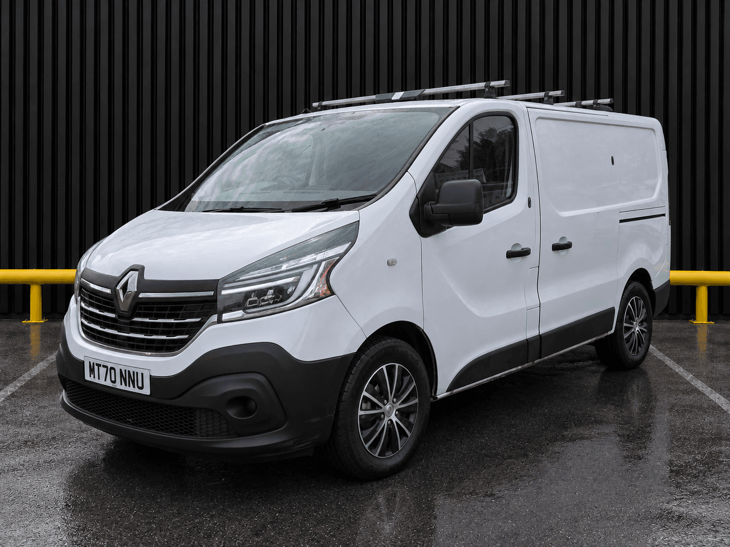 Renault Trafic 2.0 dCi ENERGY 30 Business+ Panel Van 5dr Diesel Manual SWB Standard Roof Euro 6 (s/s) (145 ps)