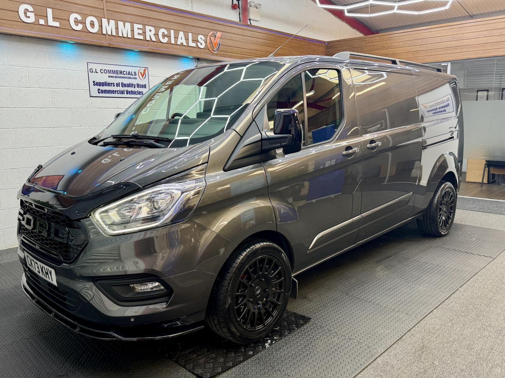 2023 Ford Transit Custom 2.0 300 EcoBlue Limited Panel Van 5dr Diesel Manual L2 H1 Euro 6 (s/s) (130 ps)