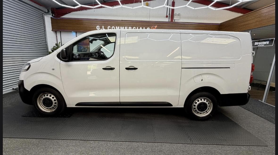 2022 Vauxhall Vivaro 1.5 Turbo D 2900 Dynamic Panel Van 6dr Diesel Manual L2 H1 Euro 6 (s/s) (100 ps)
