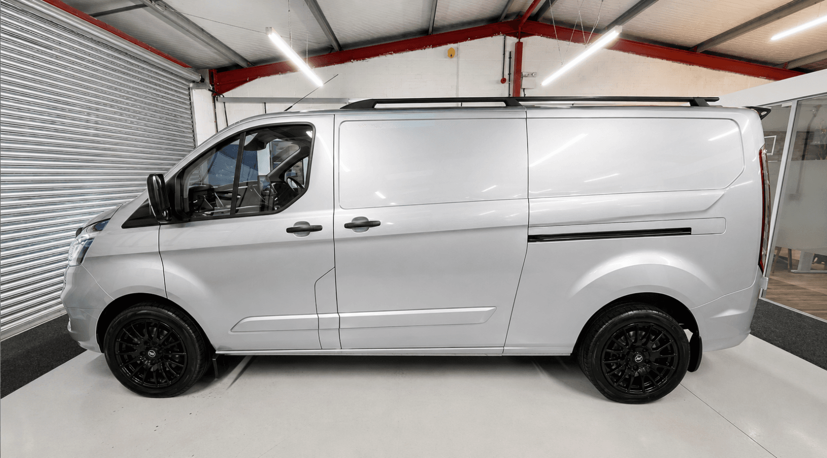 2023 Ford Transit Custom 2.0 300 EcoBlue Limited Panel Van 5dr Diesel Manual L2 H1 Euro 6 (s/s) (130 ps)