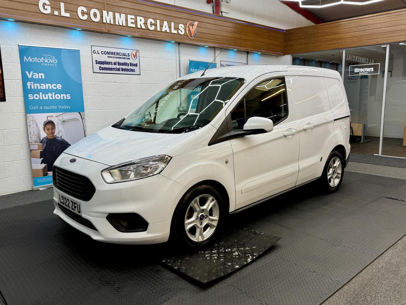 2022 Ford Transit Courier 1.5 TDCi Limited Panel Van 5dr Diesel Manual L1 Euro 6 (100 ps)