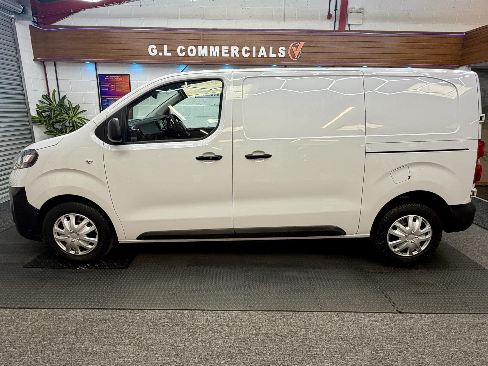 2023 Vauxhall Vivaro 1.5 Turbo D 2900 Prime Panel Van 6dr Diesel Manual L1 H1 Euro 6 (s/s) (100 ps)