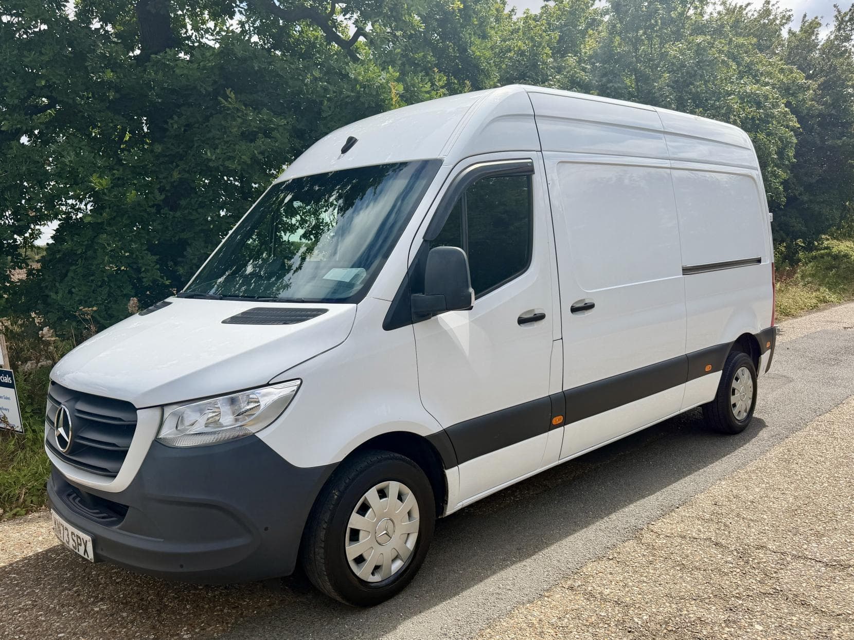 2023 Mercedes-Benz Sprinter 2.0 315 CDI Premium Panel Van 5dr Diesel G-Tronic FWD L2 H2 Euro 6 (s/s) (150 ps)