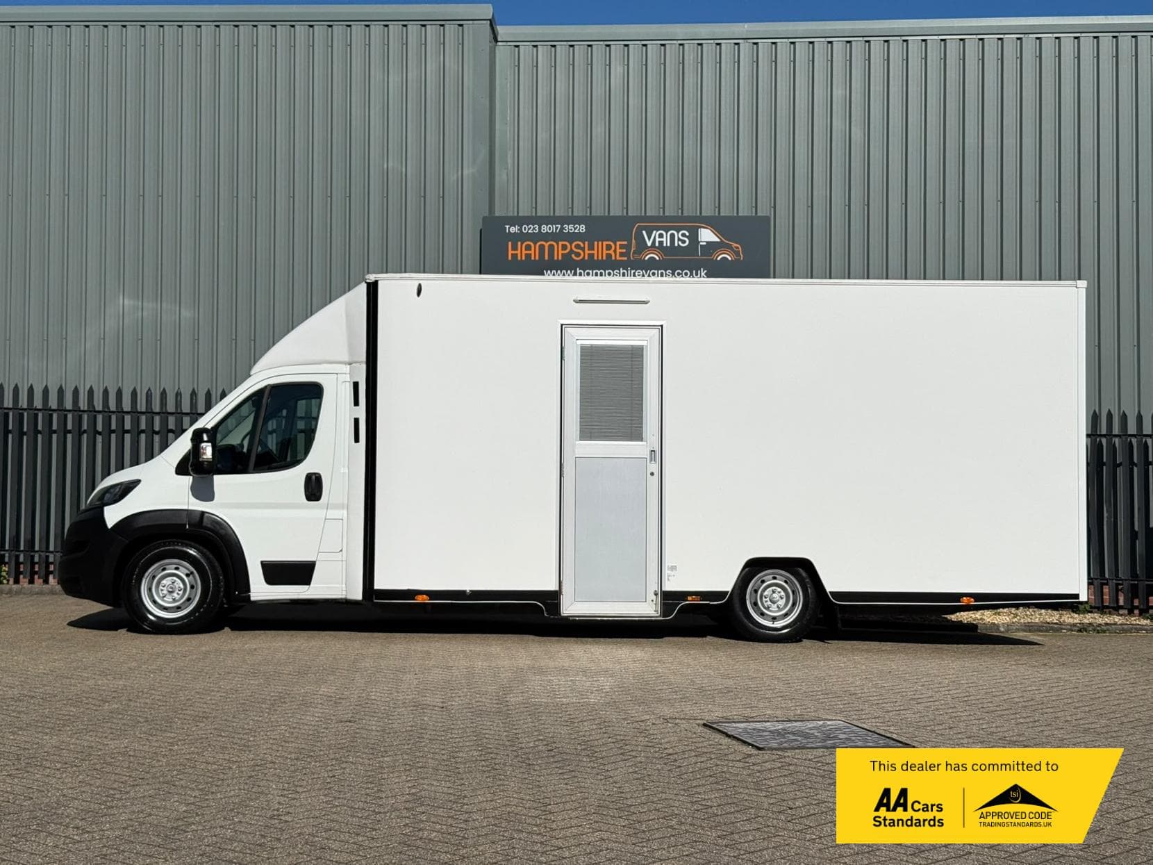 2019 Peugeot Boxer 2.0 BlueHDi 335 Built for Business Low Floor Luton 4dr Diesel Manual L3 Euro 6 (160 ps)