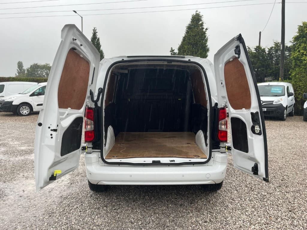 2023 Vauxhall Combo 1.5L Diesel Manual Panel Van