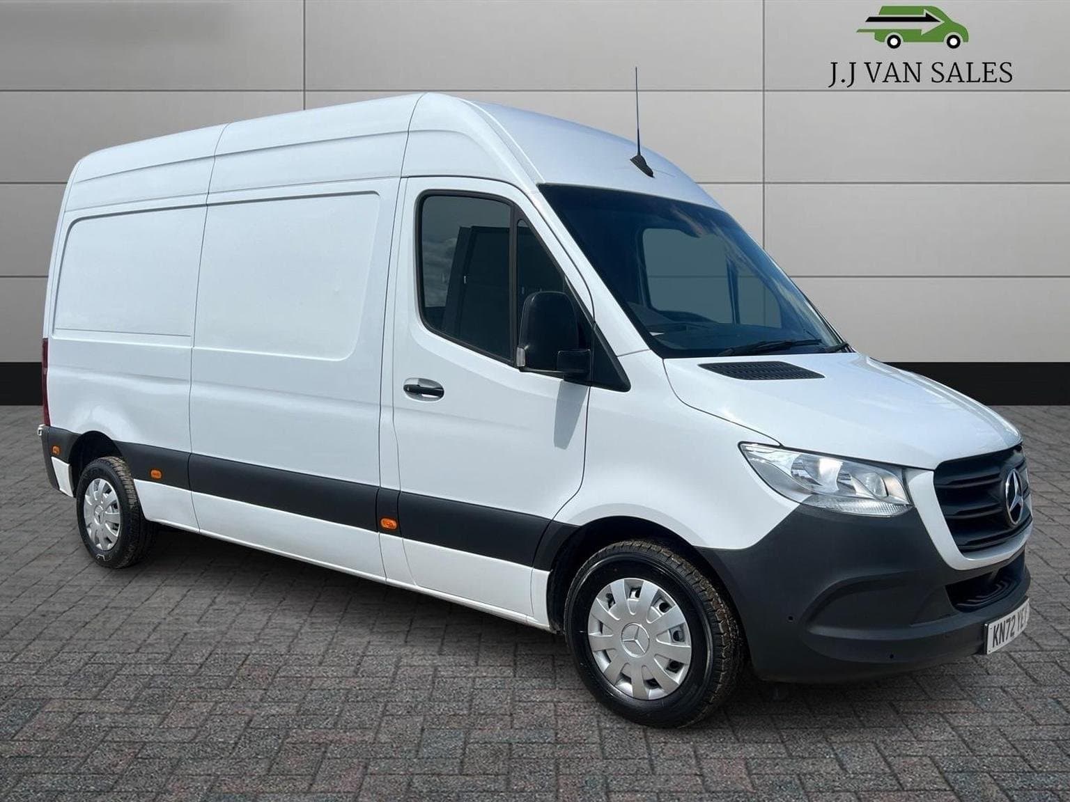 Mercedes-Benz Sprinter 2.0 L Diesel Auto High Roof – 2022 – 20K Miles – Air Con, Reversing Camera & Shelving | Westbury