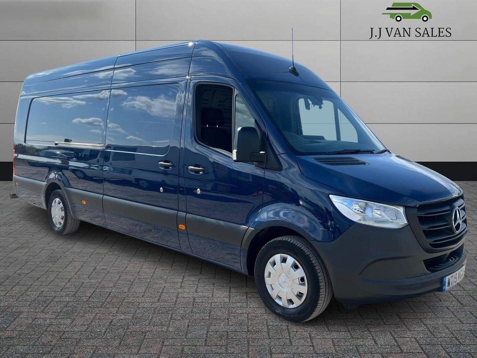 Mercedes-Benz Sprinter 2.1 L Diesel XLWB High Roof – 2019 – 145K Miles – Sat Nav, Shelving & Camera | Westbury