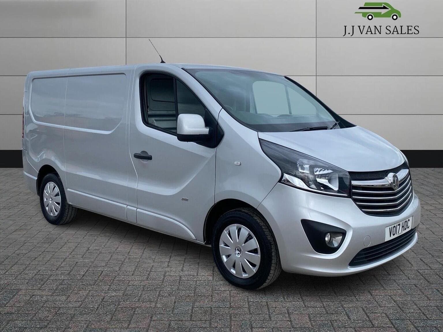 Vauxhall Vivaro 1.6 L Diesel Auto Van – 2017 – 57K Miles – Air Con & Cruise Control | Westbury