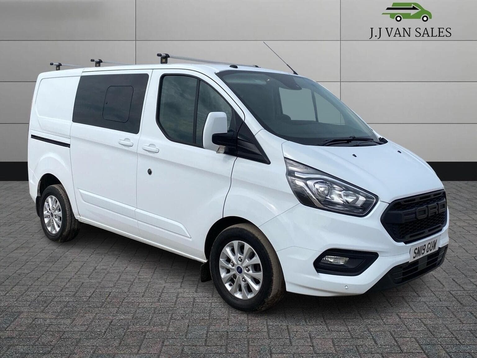 Ford Transit 2.0L Diesel Auto – 2019 – 52K Miles – Reversing Camera, Heated Seats & Tow Bar | Westbury