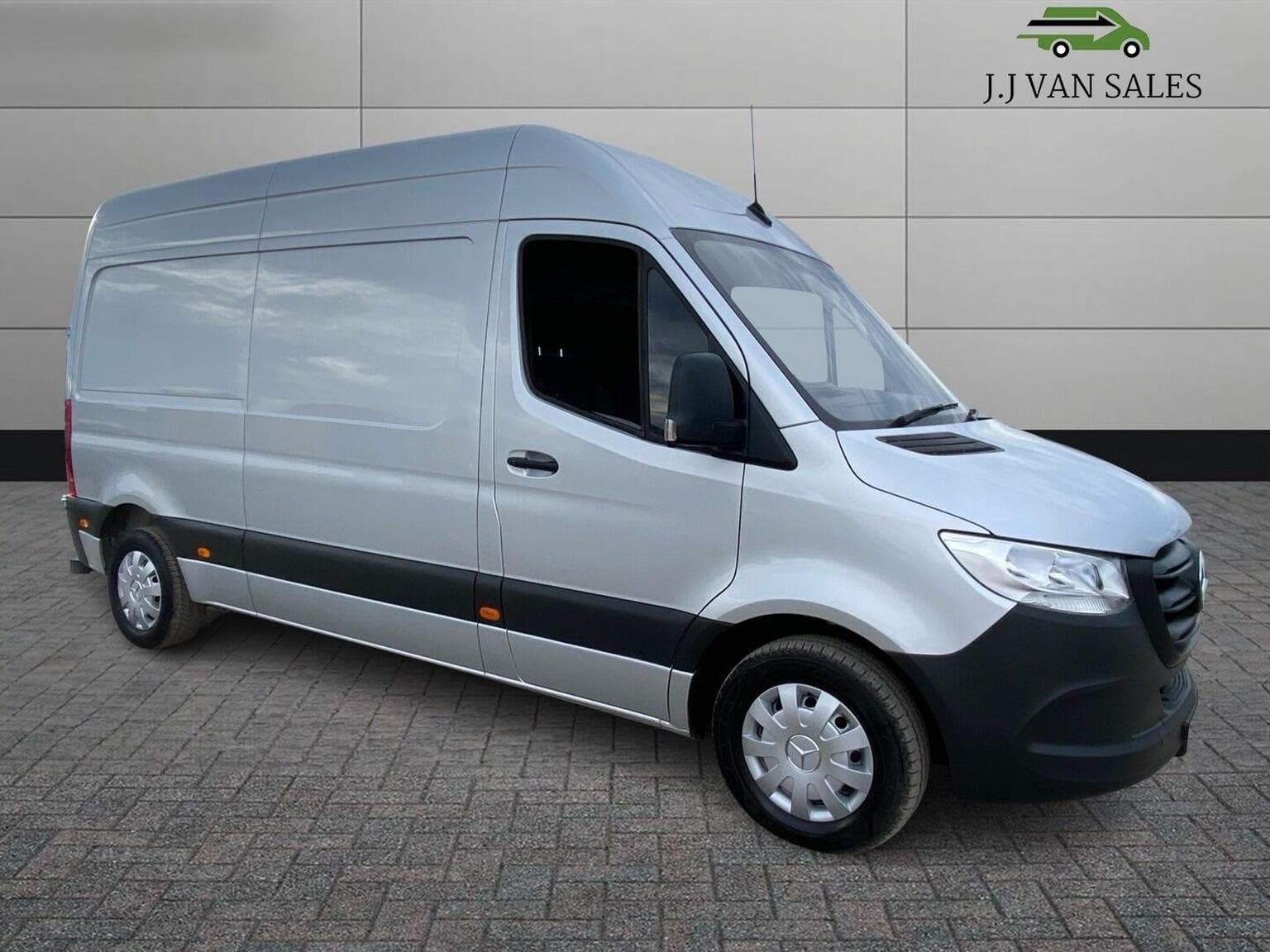 Mercedes-Benz Sprinter 2.1 L Diesel High Roof Van – 2019 – 99K Miles – Air Con, Shelving & Bluetooth | Westbury
