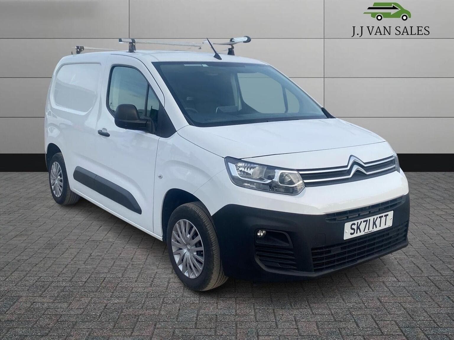 Citroën Berlingo 1.5 BlueHDi Diesel Van – 2021 – 68K Miles – Air Con, Shelving & Parking Sensors | Westbury
