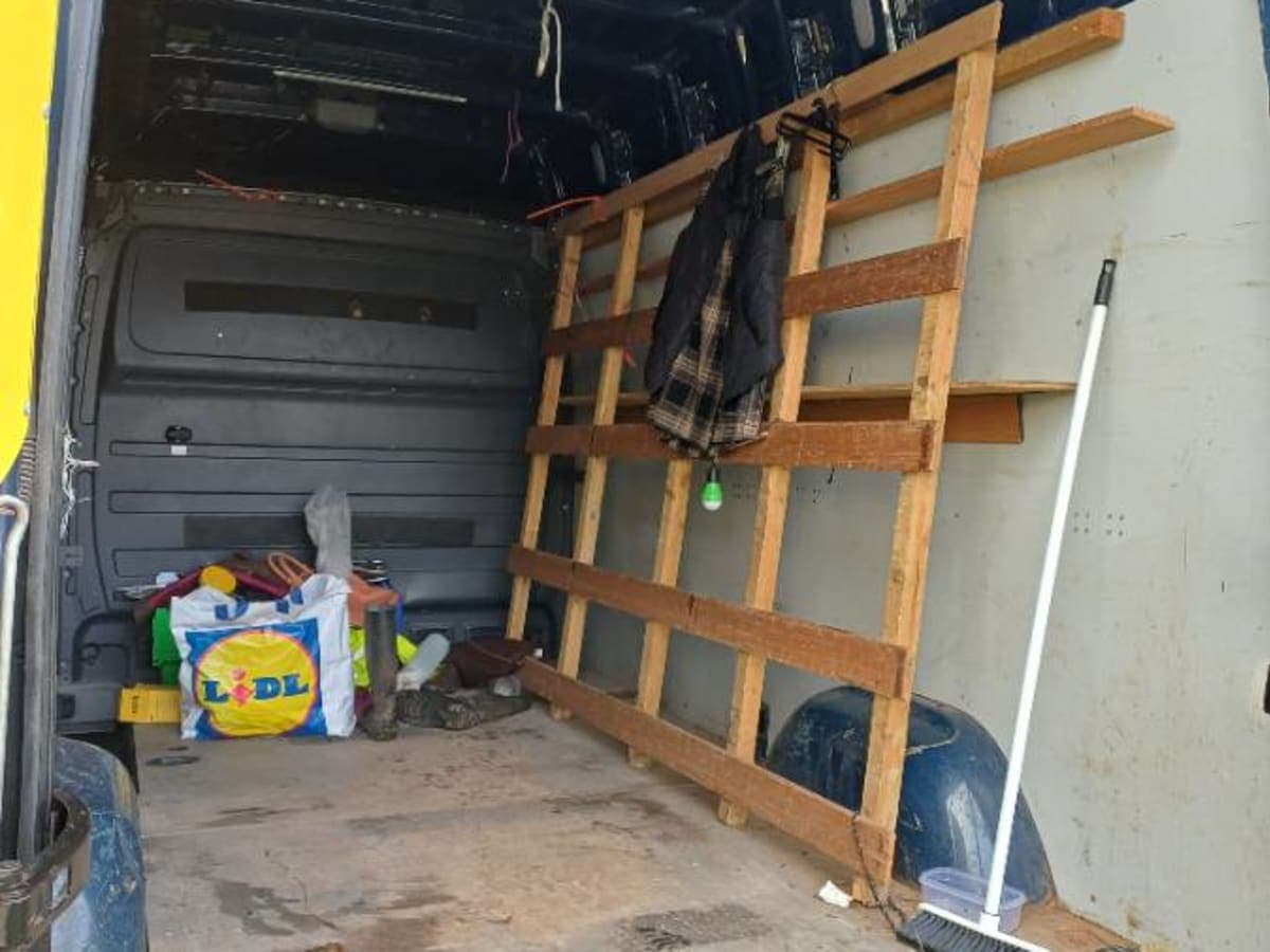 Mercedes van - Image 1