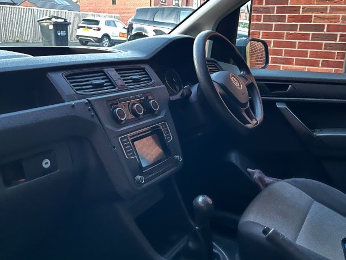 VW Caddy Maxi - Image 1