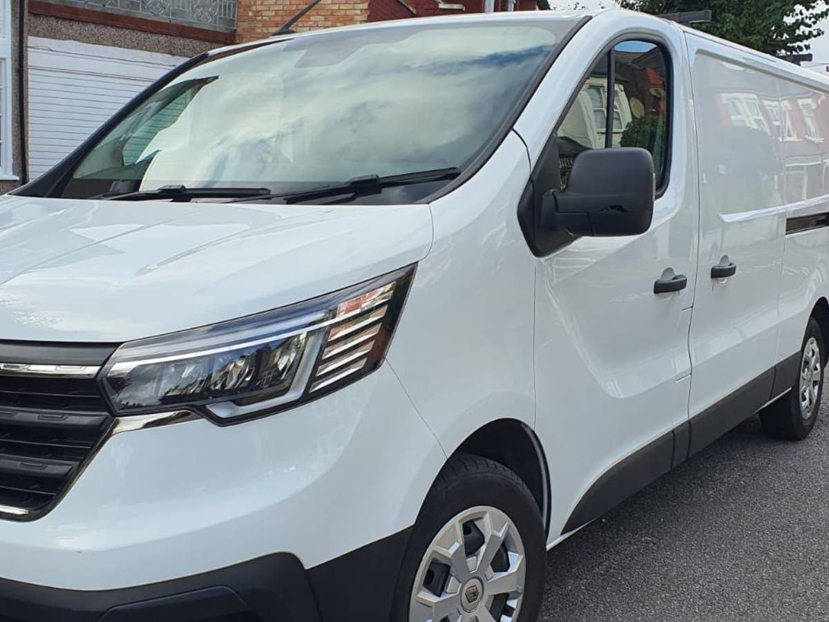 Renault traffic diesel LWB - Image 1