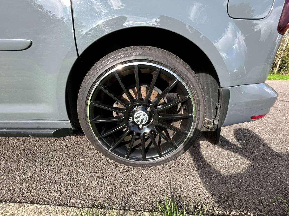 2016 2.0L Turbo Diesel Volkswagen Trendline Caddy - Image 1