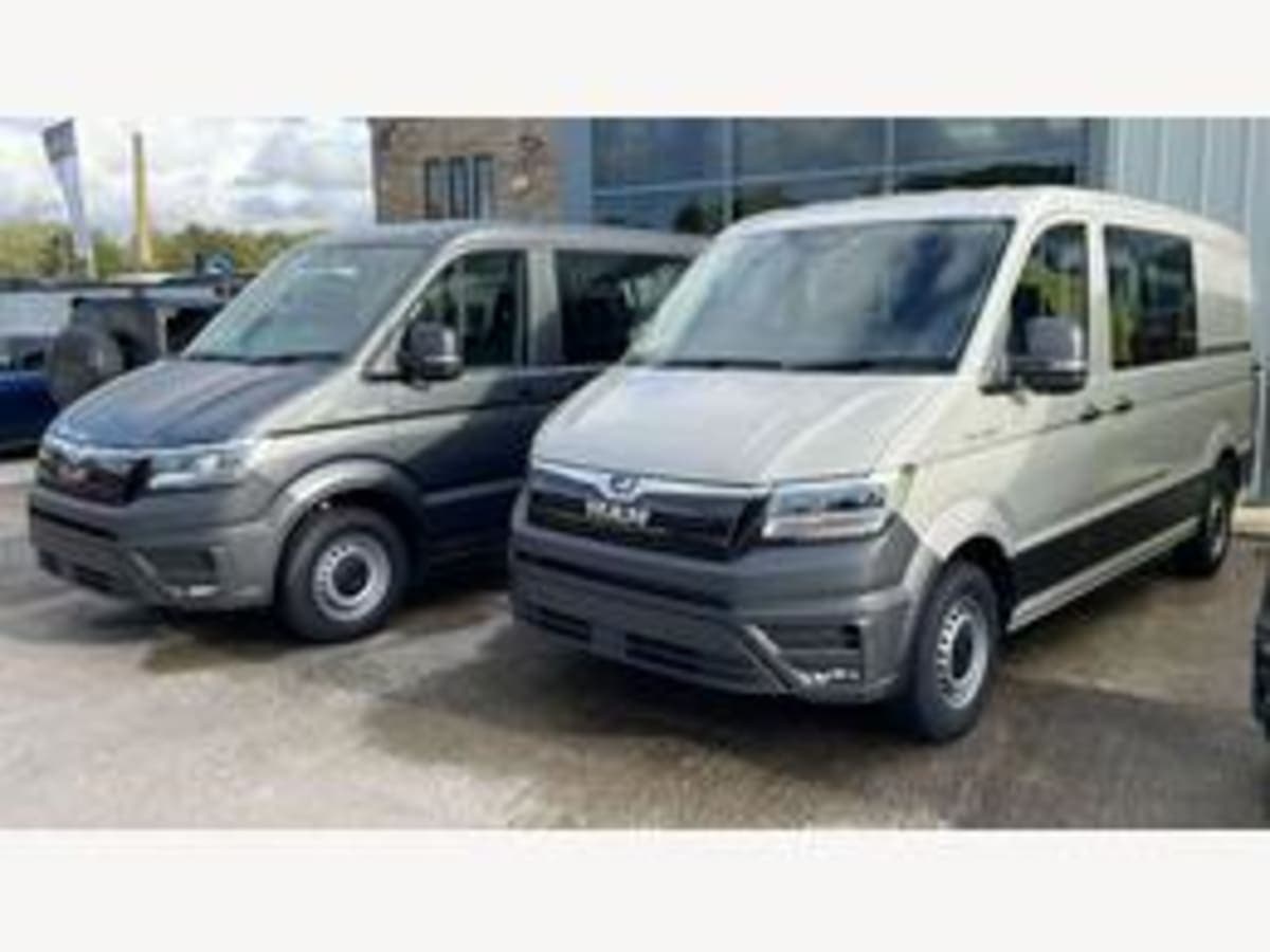 MAN TGE 3180 LION XS MEDIUM WHEEL BASE CREWCAB - Image 1