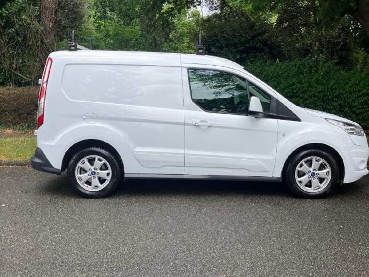 Ford Transit Connect Limited 2018 - Image 1