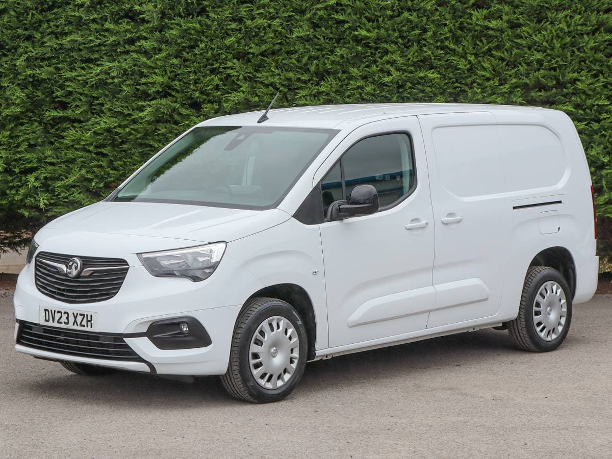 2023 (23) Vauxhall Combo Pro 1.5 Turbo D ,100BHP, 6 Speed, L2 Long Van - Image 1