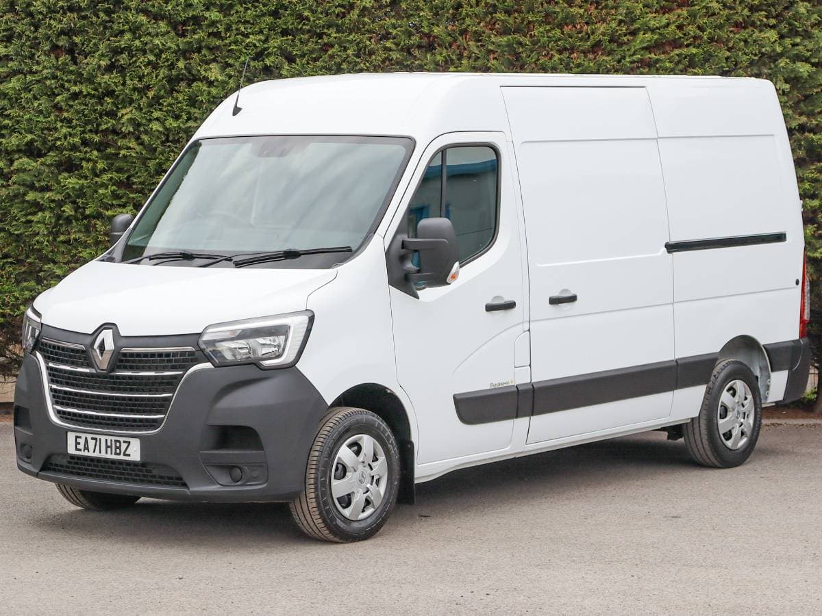 2021 (71) Renault Master Business+ 2.3dci, 135bhp, L2h2 MWB Van - Image 1