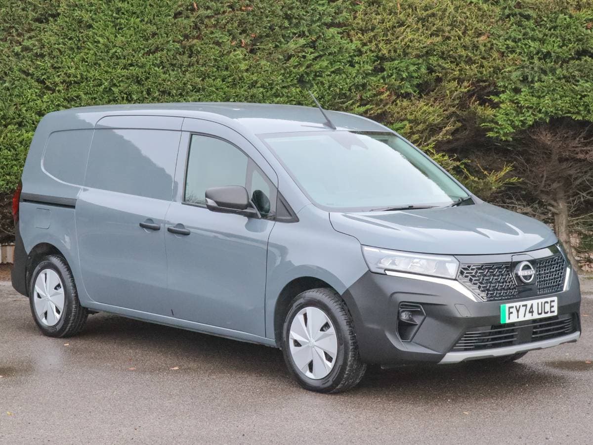 2024 (74) Nissan Townstar Acenta 45KW 122 BHP Electric Automatic L2 LWB Van - Image 1