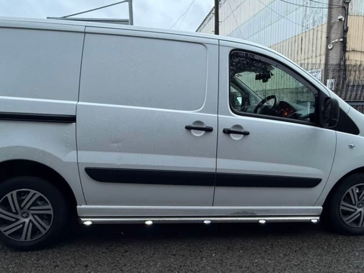 2015 Peugeot Expert low mileage - Image 1