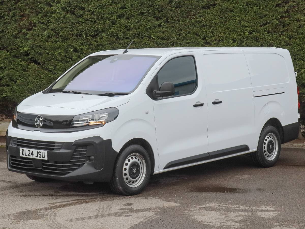 2024 (24) VAUXHALL VIVARO 3100 PRIME XL 2.0 TURBO D, 145BHP, 6 Speed, L2 Long Panel Van - Image 1