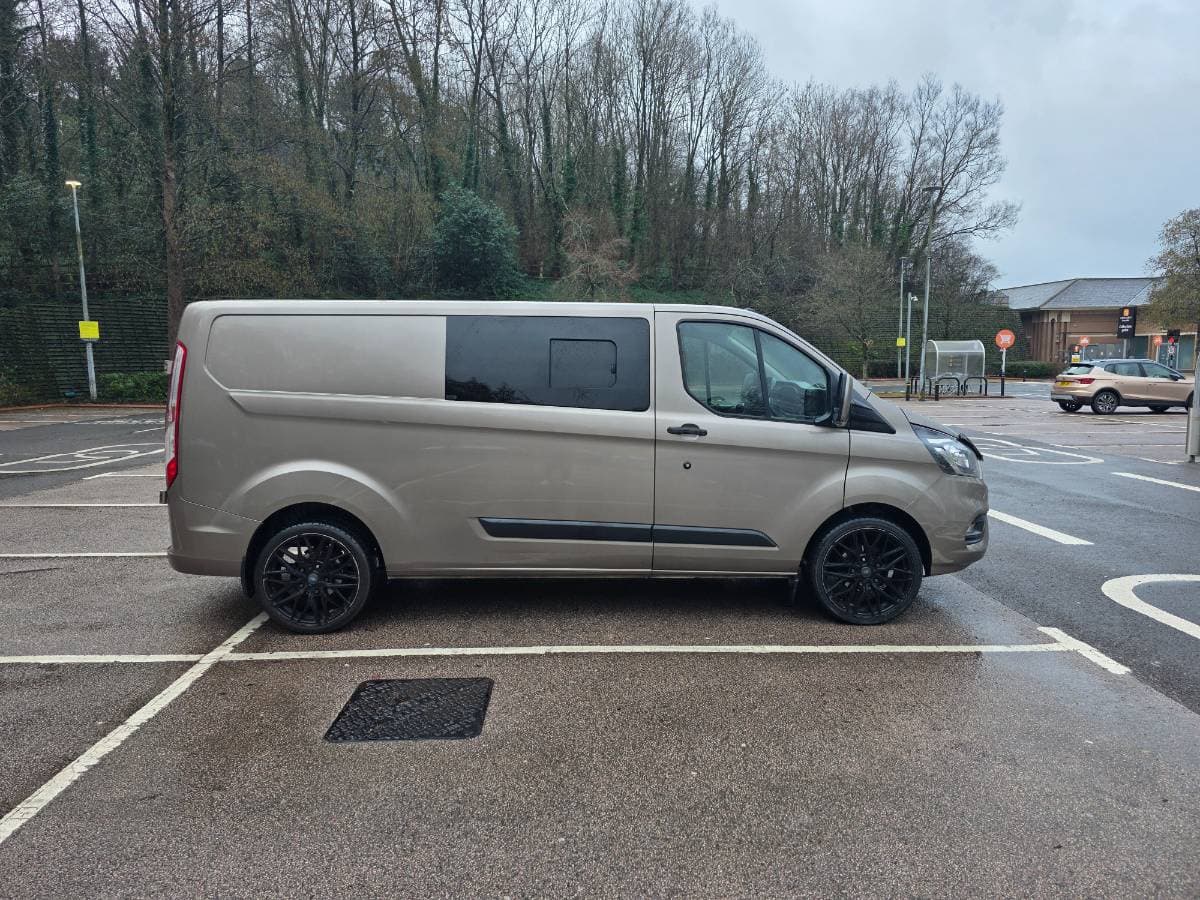 LWB van - Image 1