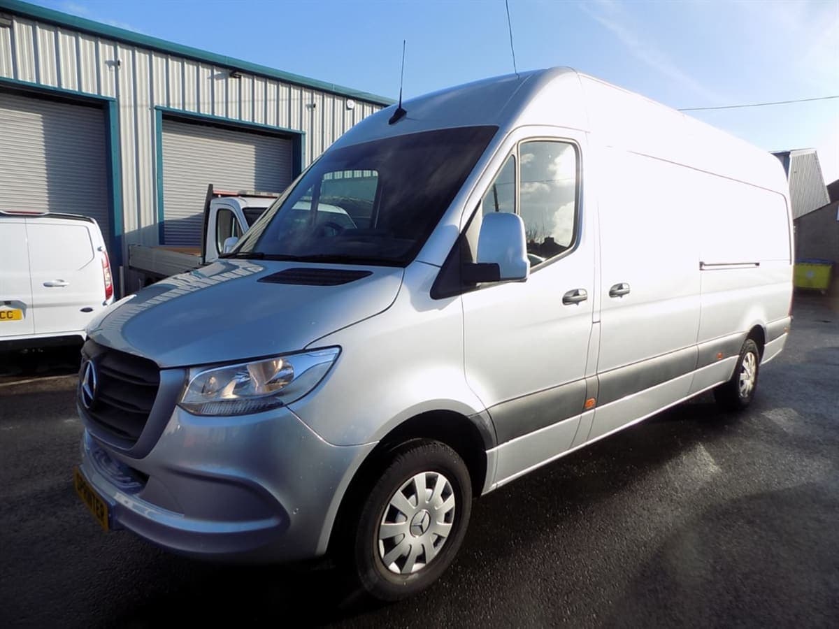 AS NEW !! PREMIUM L3 H2 PREMIUM SPRINTER 2 IN STOCK - Image 1