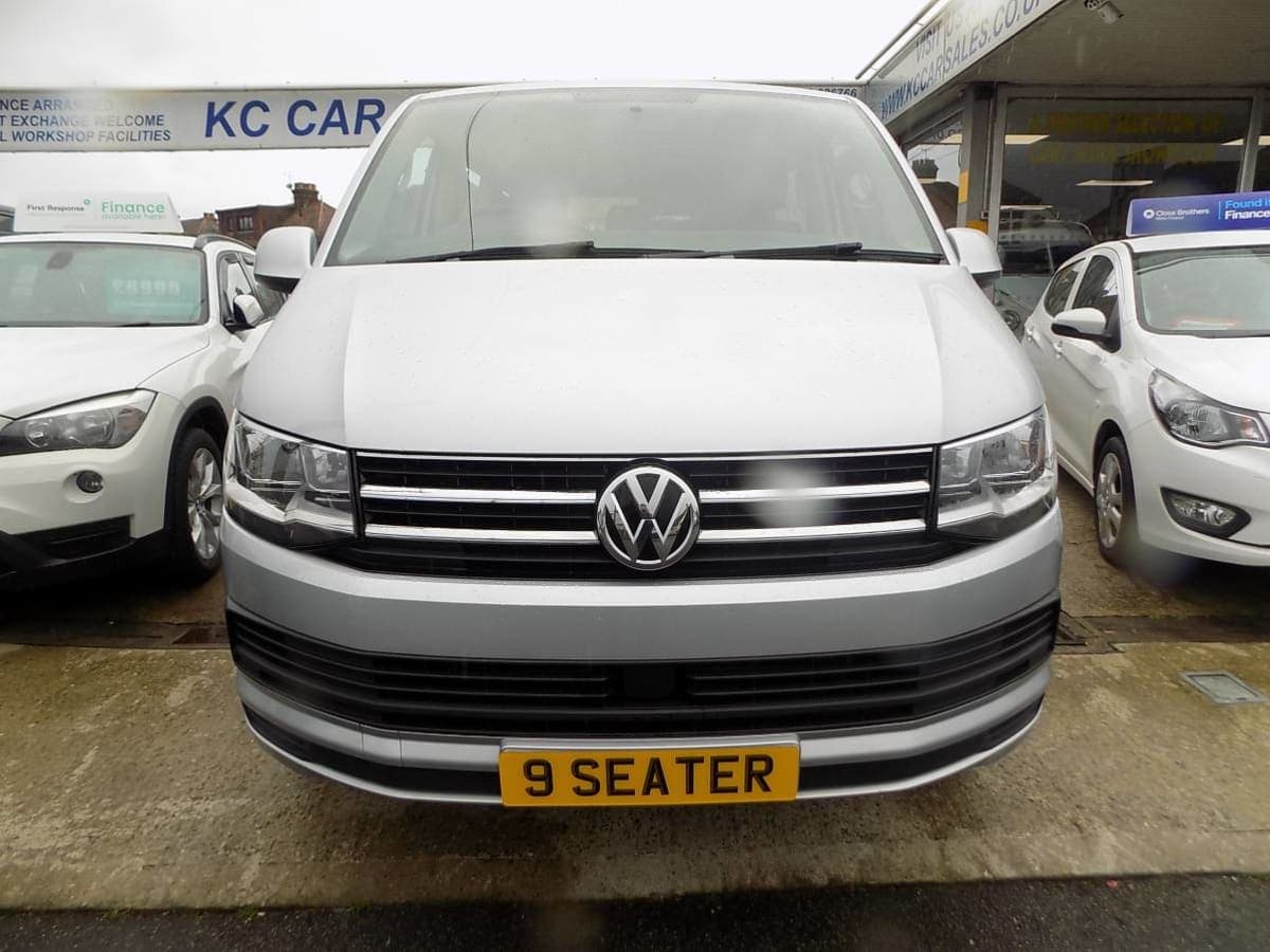 9 SEATER T32 TDI SHUTTLE SE AUTOMATIC - Image 1
