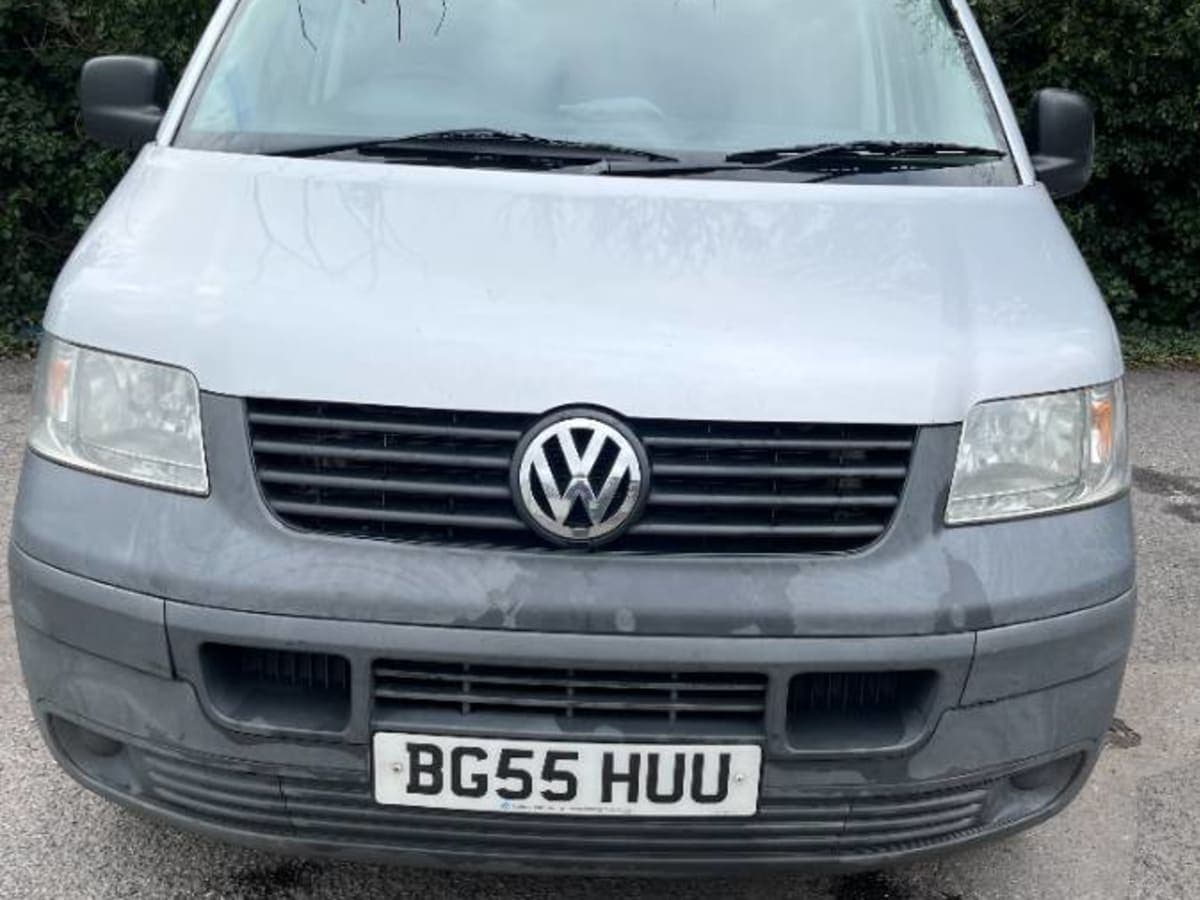 VW T5 2.5 TDI AXD LWB 2005 - Image 1