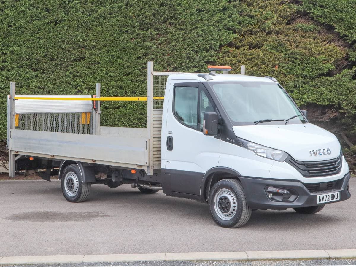 2023 (72) Iveco Daily 35S14 RWD Business 14'1"/4.3M XLWB Dropside Pickup - Image 1