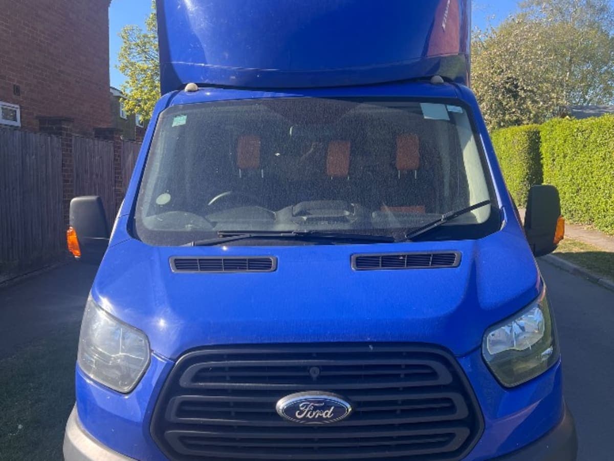 Ford Luton Transit Van 350 - Image 1
